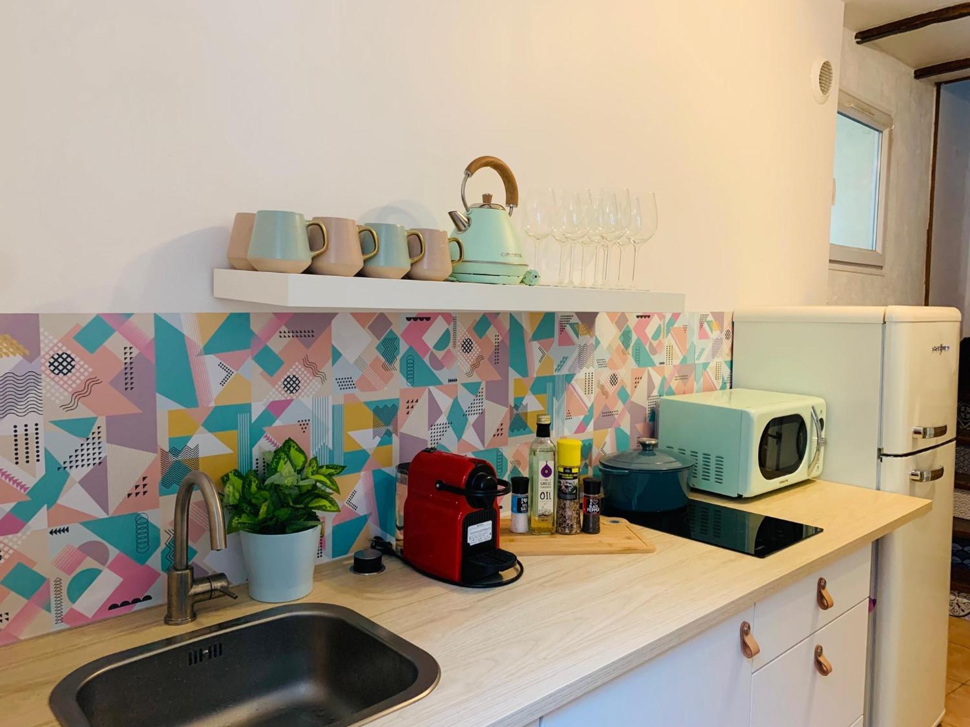 Cosy Studio Design With Modern Bathroom Vaureal 외부 사진